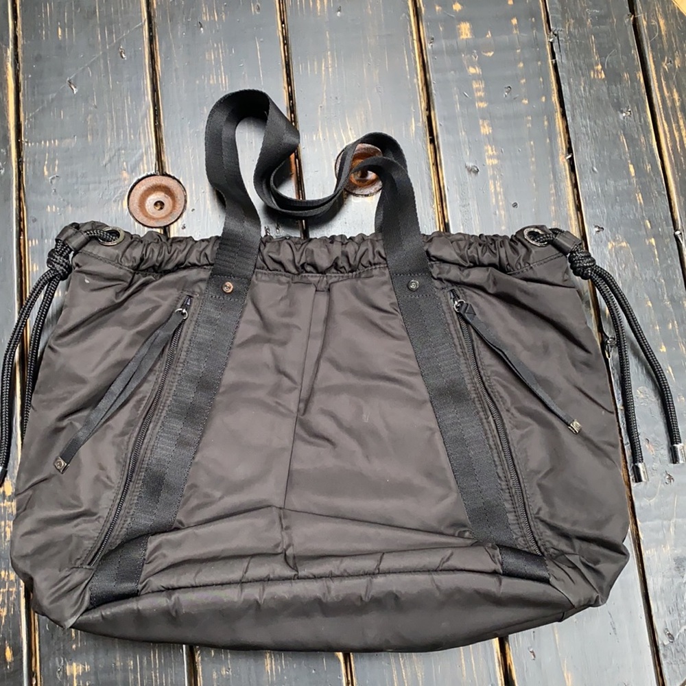 Lululemon Athletica Gym Bag - Picture 6 of 16